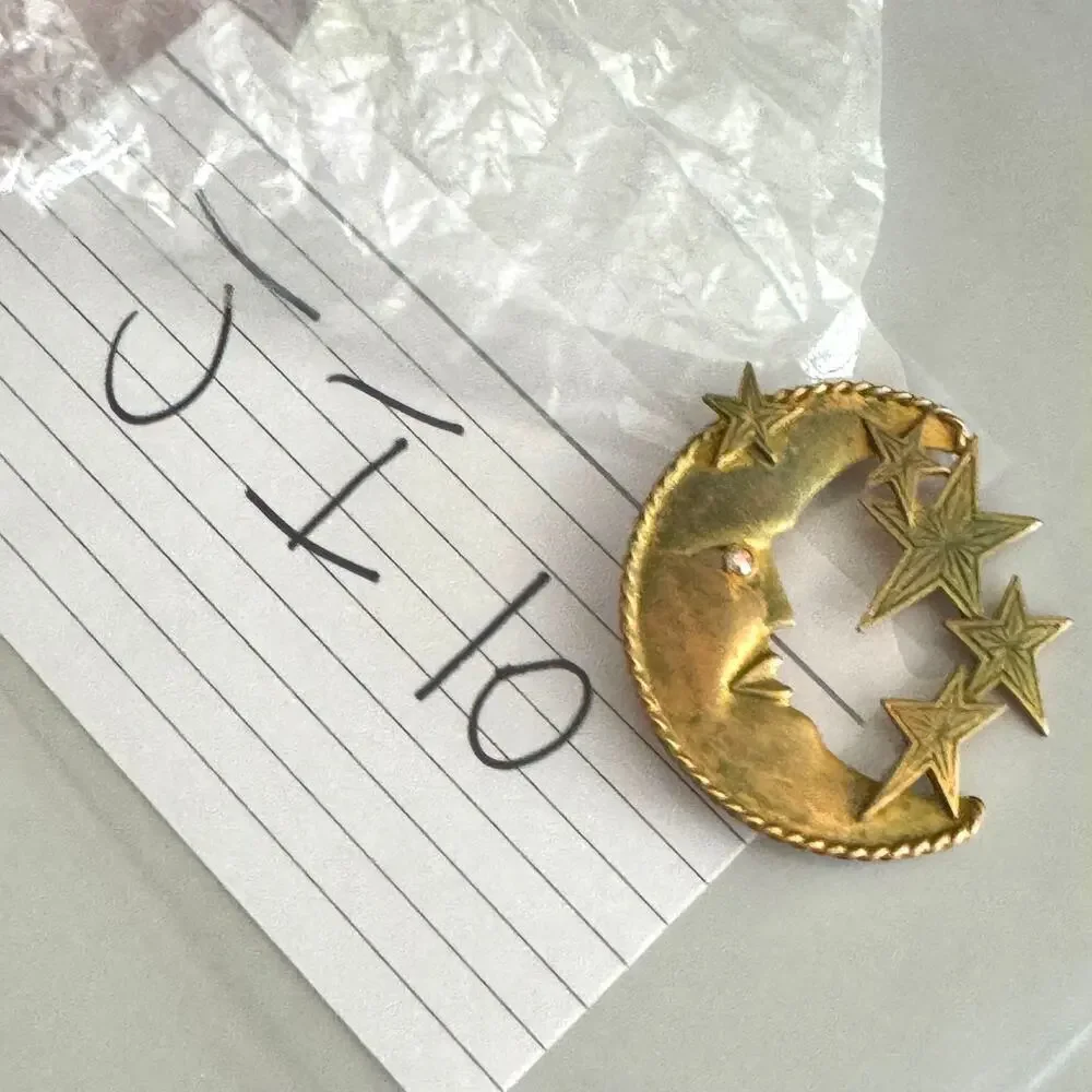 Vintage Jonette Jewelry “Man on the Moon” Costume Gold Tone JJ Signed Brooch 2”
